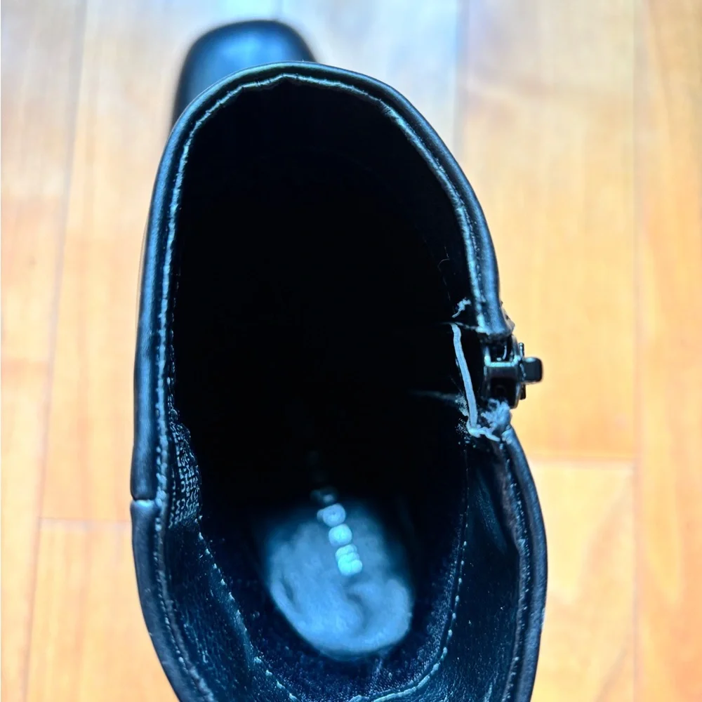 Steve Madden Boots - Picture 3 of 3